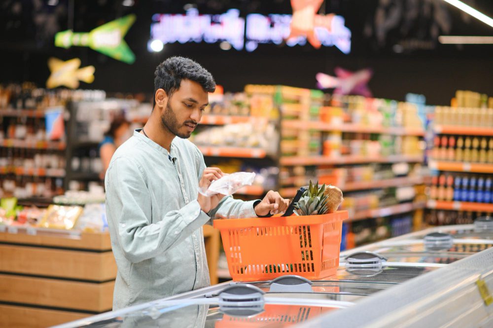 How to Navigate the Process of Buying a Supermarket Business in Dubai