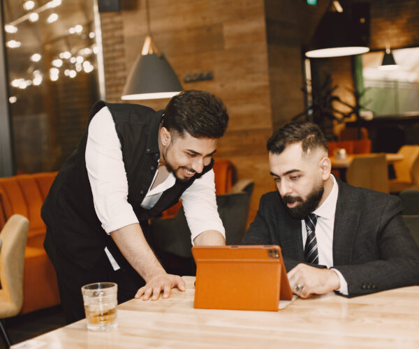 Tips to buy a small Restaurant for sale in Dubai without losing your investments